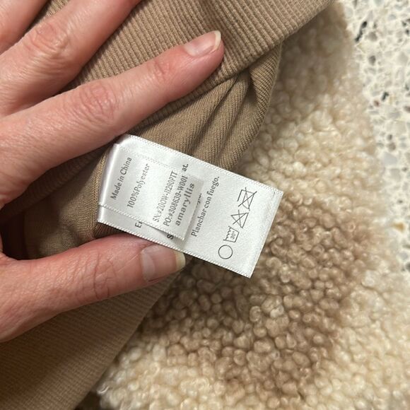 Amaryllis almost ready blog Teddy bear jacket zip up xs tan neutral - Picture 6 of 6